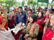 Safari Politik ke Lampung, Atikoh Ganjar Disambut Kesenian Bela Diri Pincak Khakot di Raden Inten