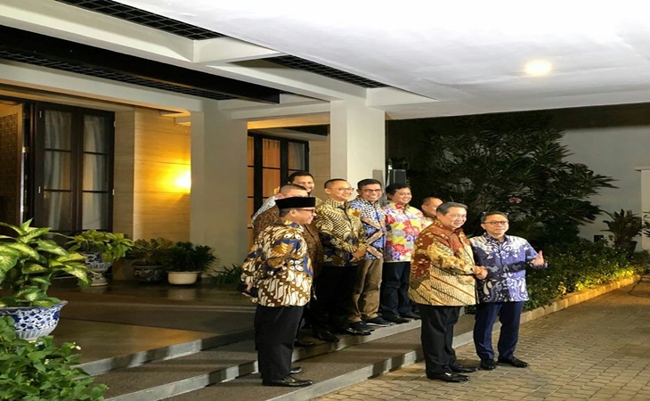 Tiba di Mega Kuningan, Zulkifli Hasan dan SBY Langsung Gelar Pertemuan Tertutup