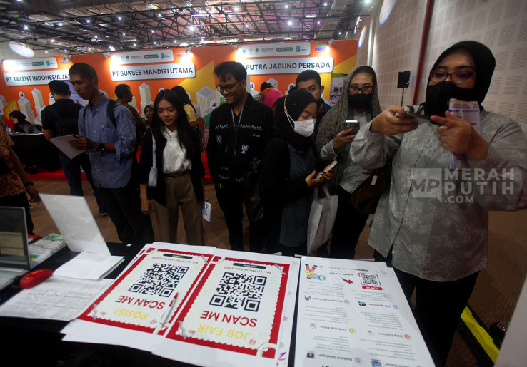 Antusias Pencari Kerja Berburu 12.000 Lowongan di Jakarta Job Festival 2025 