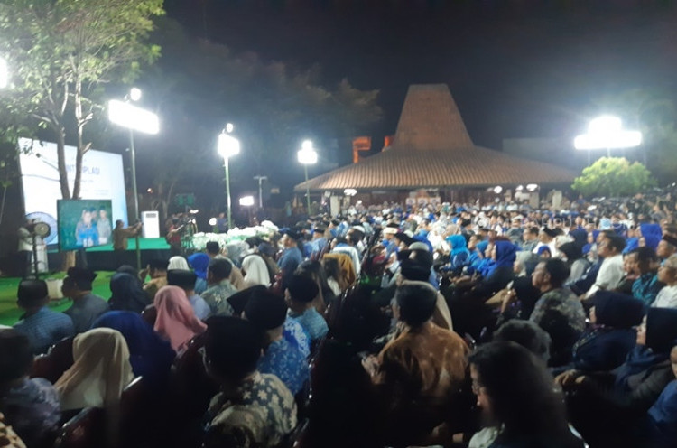  SBY Bersama Kader Demokrat Gelar Malam Kontemplasi di Cikeas