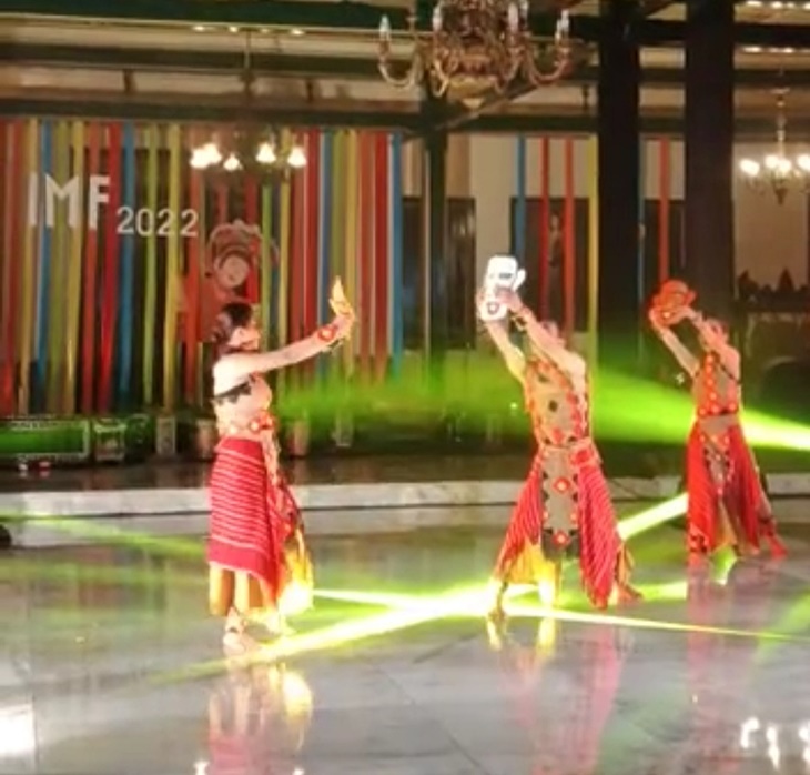 tari