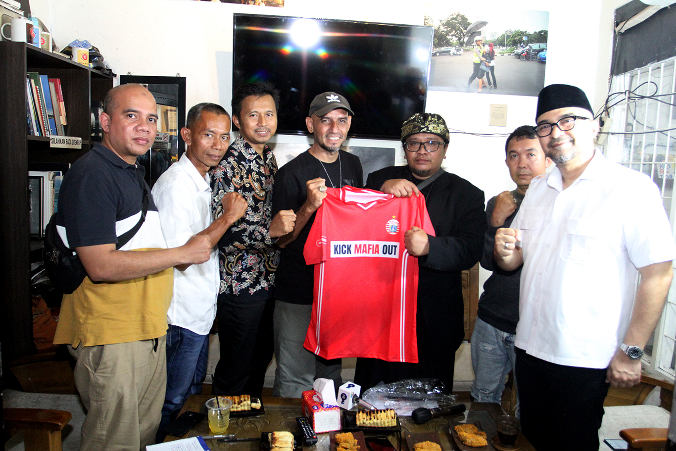 UMKM Sinergi ADV Nusantara Gandeng The Jakmania Garis Keras Kampanyekan Tolak Produk Impor Ilegal