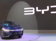 Mobil Listrik BYD Seruduk Pemotor Bekasi Sampai Tewas di Tempat