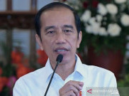 [HOAKS atau FAKTA] Jokowi Pakai Baju Baru untuk Lebaran di Solo