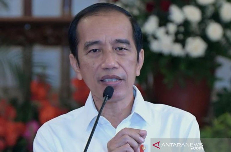 [HOAKS atau FAKTA] Jokowi Pakai Baju Baru untuk Lebaran di Solo