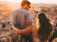 Pacar Sibuk Kerja? 5 Tips yang Harus Dilakukan