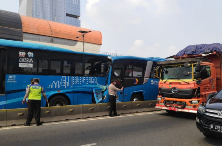 Polisi Hentikan Kasus Kecelakaan Maut Bus TransJakarta