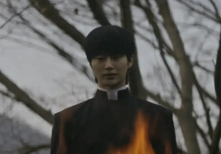 Film Pendek Natal Shin Woo Seok Resmi Rilis, Lagu 'The Christmas Song' yang Byeon Woo Seok Jadi Sorotan