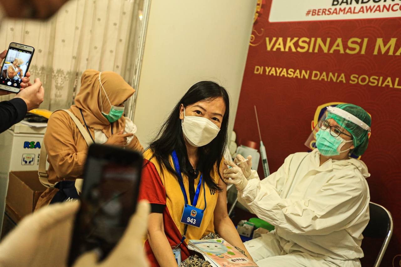 Vaksinasi di Bandung. (Foto: Humas Kota Bandung)