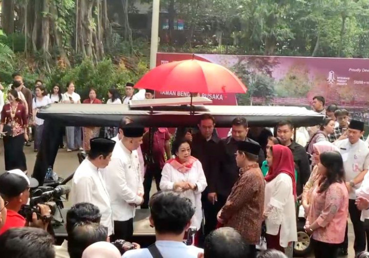 Patung Fatmawati Bakal Dibangun di Tengah Taman Bendera Pusaka, Pembangunan Taman Dari Sumbangan