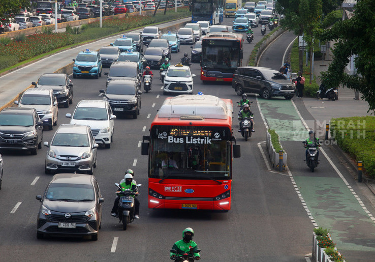 Penambahan 200 Armada Bus Listrik Transjakarta Secara Bertahap pada Tahun 2025