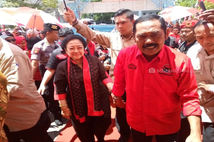  Bertemu Ribuan Kader PDIP, Megawati: Golput Itu Pengecut dan Jangan Jadi WNI