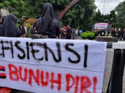 BEM UNS Solo Demo 100 Hari Prabowo, Soroti Kebijakan Pemangkasan Anggaran 