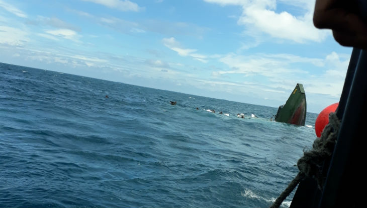 Kapal Kodam Jaya Tenggelam di Kepulauan Seribu
