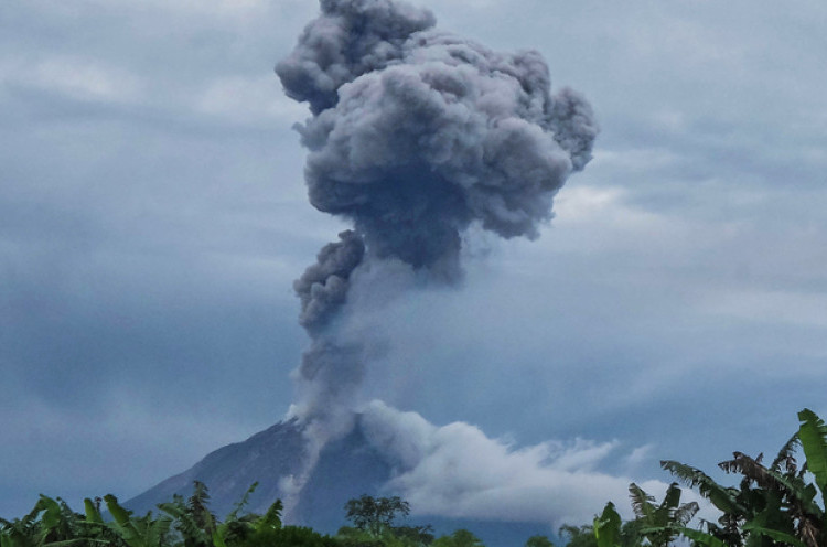 Hari Ini, Gunung Sinabung Dua Kali Erupsi 