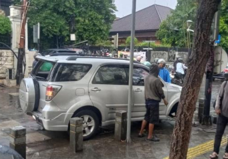 Bocah 9 Tahun yang Bawa Mobil Ugal-ugalan di Kemang Tak Bisa Dipidana