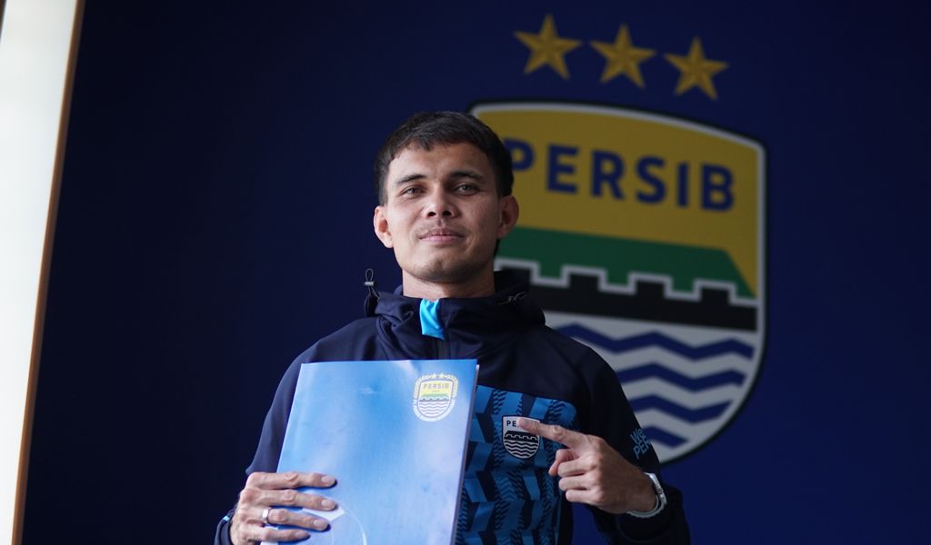 Eks Persija Rezaldi Hehanussa Terus Berkarier di Persib hingga 2026