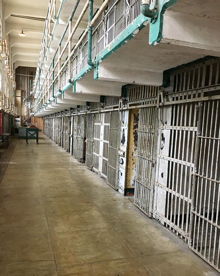 Bekas penjara yang menyeramkan di Pulau Alcatraz. (Foto: instagram.com/engel_christina)