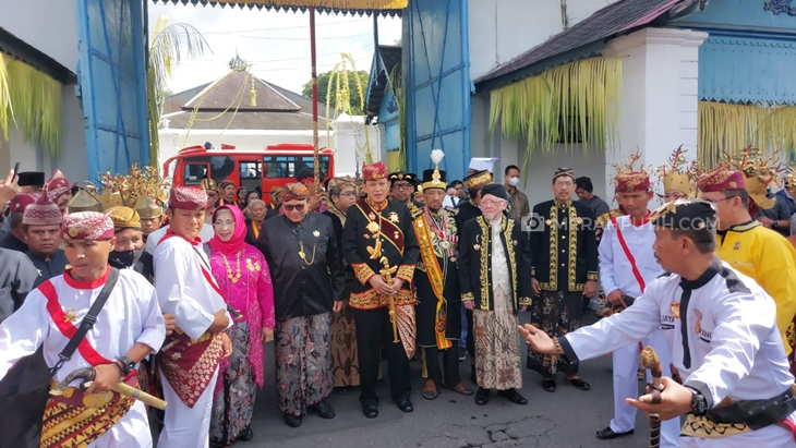 Belasan Raja dan Ratu Kerajaan Nusantara Hadiri Jumenengan PB XIII
