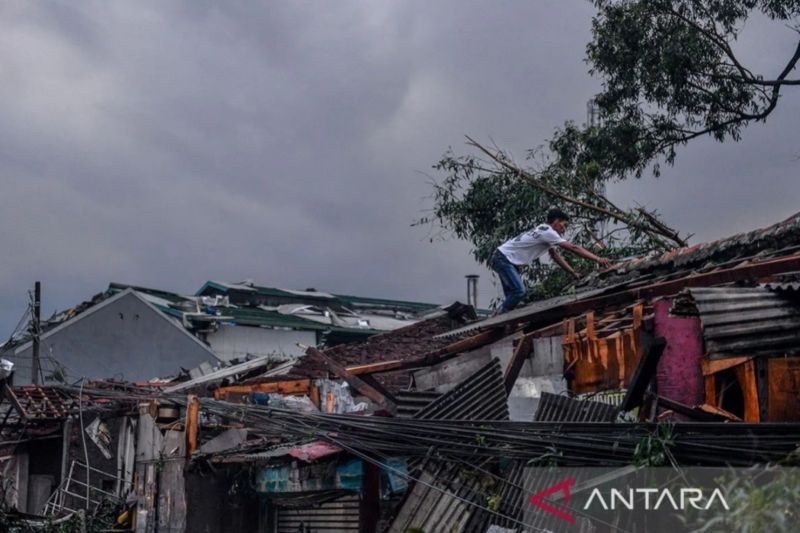 BMKG Keluarkan Imbauan Waspada Puting Beliung setelah Ratas dengan Jokowi