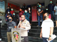 Belasan Orang Ditangkap di Jakarta Pusat karena Tak Hiraukan Larangan Berkerumun di Tengah Pandemi COVID-19