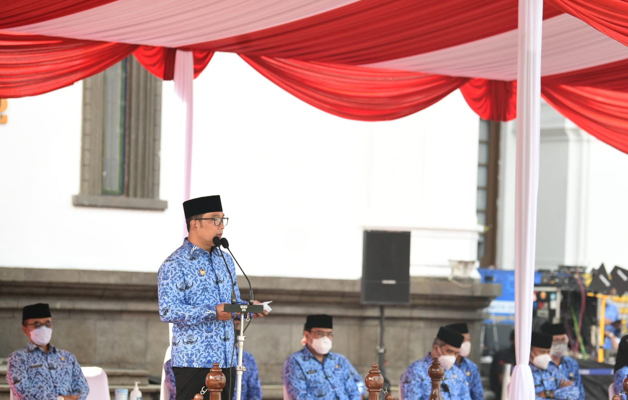 HUT Korpri, Ridwan Kamil Minta ASN Jabar Rajin Belanja Masalah