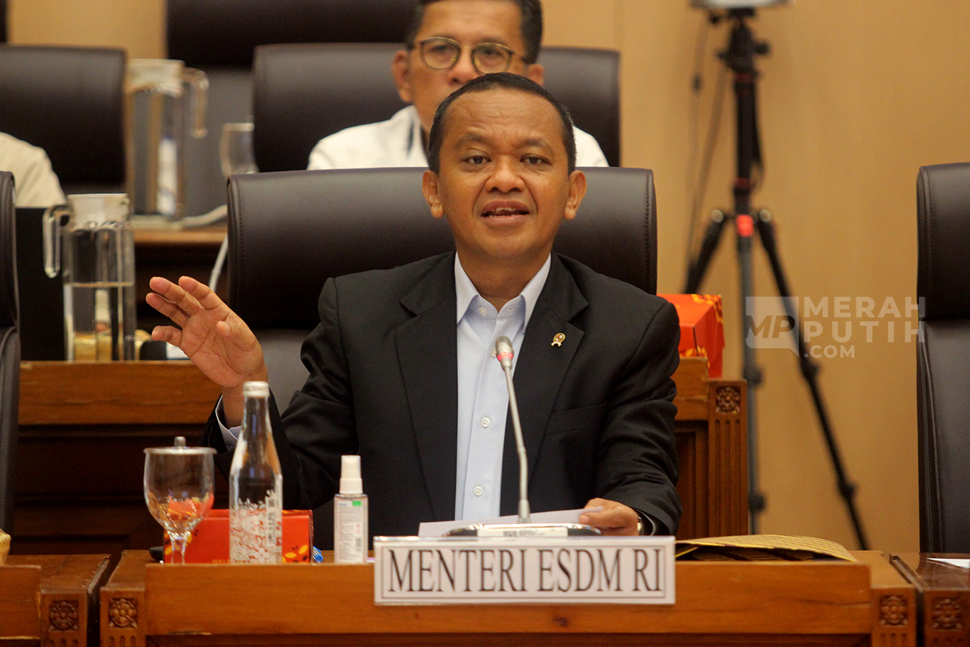 Prabowo Minta Pejabat Perbaiki Komunikasi Publik, Bahlil: Agar Program Tersampaikan dengan Baik