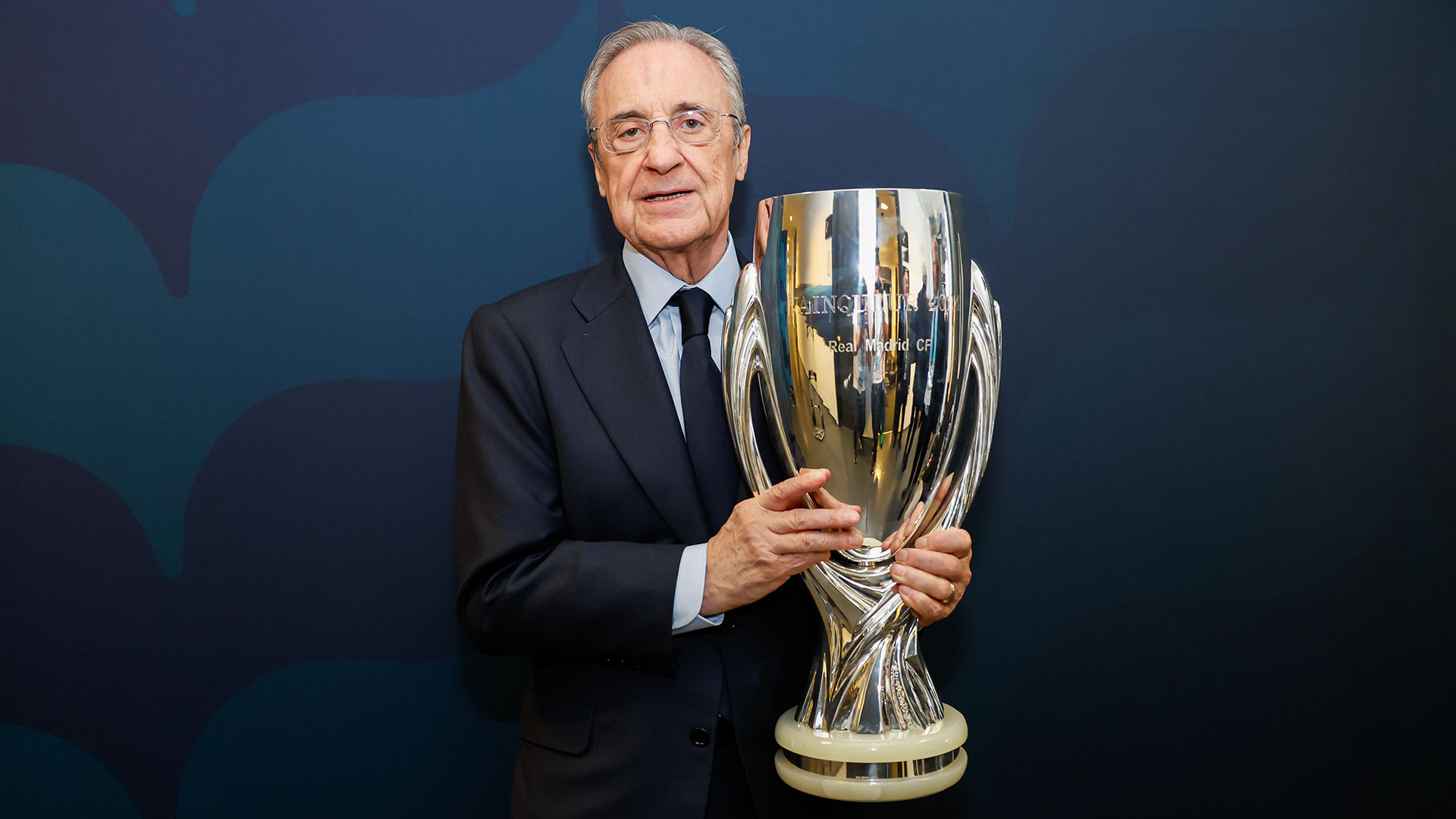Florentino Perez Tantang Barcelona Gugat Real Madrid Soal Kasus Negreira