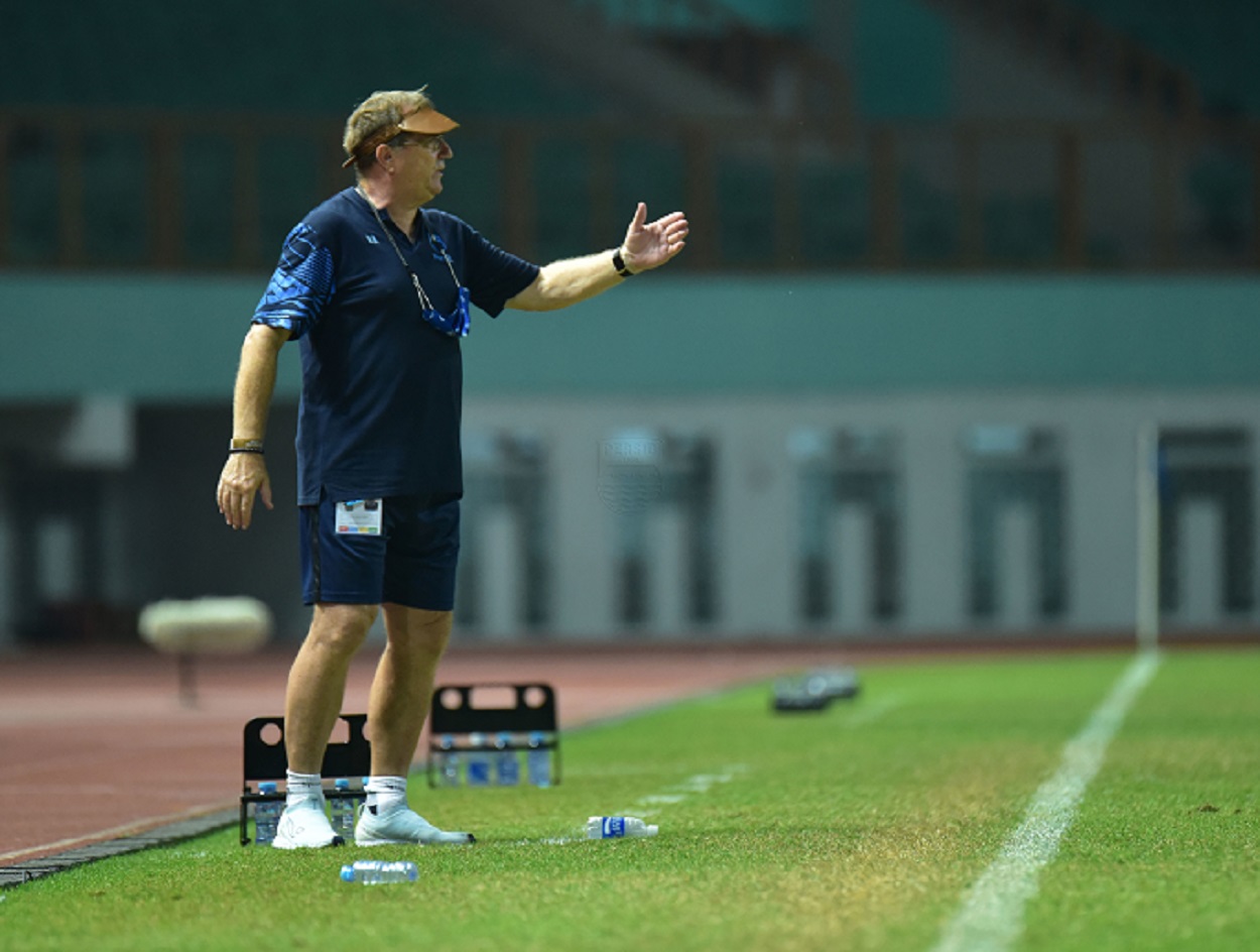 Persib Seret Cetak Gol, Begini Kata Robert Alberts