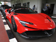 Mobil Ferrari dan Motor Harley Davidson Barang Bukti Kasus Suap Korupsi CPO PN Jakpus di Kejaksaan Agung