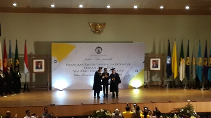 Pelantikan Rektor UI Prof Ari Kuncoro periode 2019-2024. (ANTARA/ Feru Lantara)