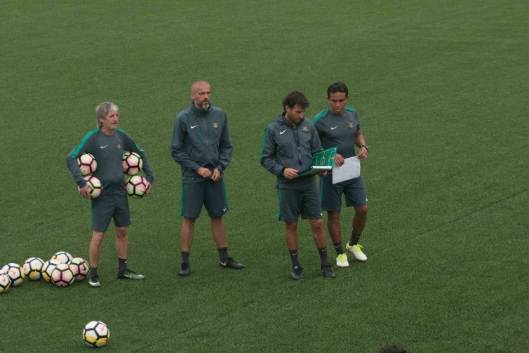 Pelatih Timnas Indonesia Senior dan U-21 Luis Milla Sampaikan Permintaan Penting
