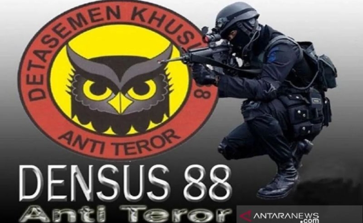 Densus 88 Tangkap 4 Terduga Teroris di Riau