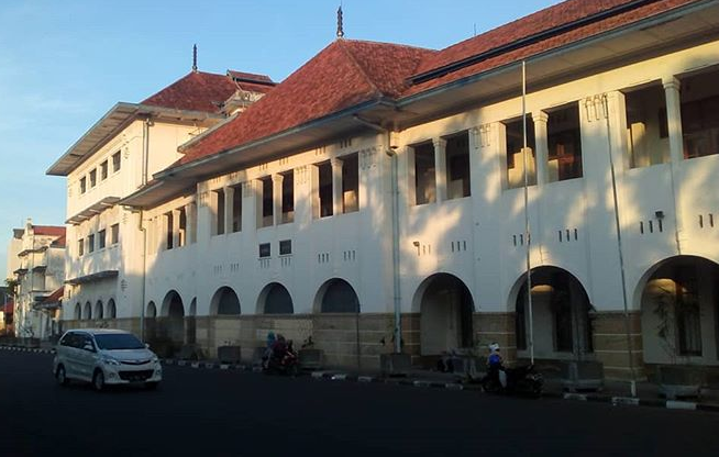 Sebelum Liburan ke Cirebon, Cek 4 Destinasi yang Wajib Kamu Kunjungi di Kota Udang!