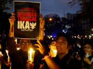 Lewat Batas Waktu, Polisi Bubarkan Aksi Lilin di Bandung