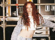 Jess Glynne enggak Terima Meme Jet2 Dipakai Gedung Putih untuk Promosi Deportasi, Menyebutnya Menjijikkan