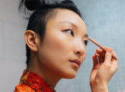 Make Up Sederhana Agar Terlihat Presentable saat Meeting Virtual