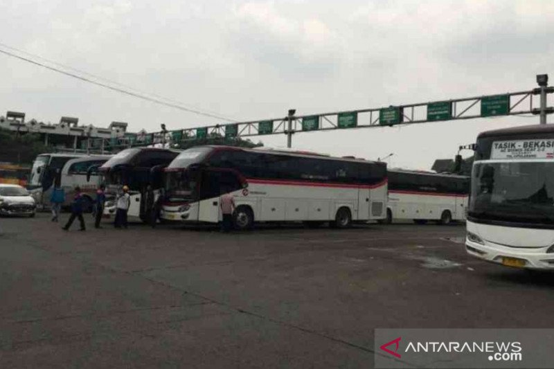 Terminal Bekasi di Jalan Ir H Juanda, Kelurahan Margahayu, Kecamatan Bekasi Timur, Kota Bekasi, Jawa Barat. ANTARA/Pradita Kurniawan Syah.