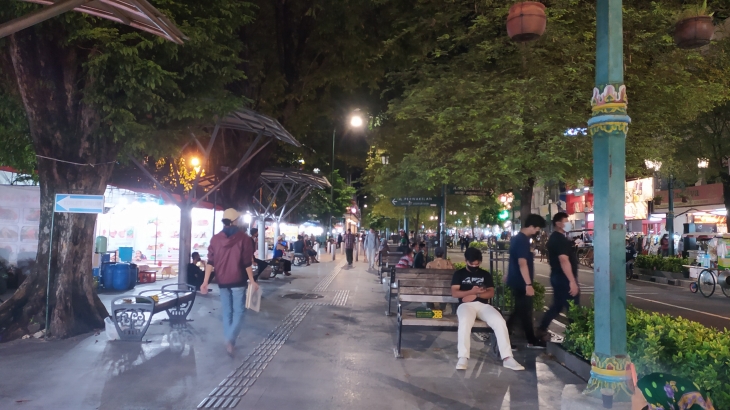 Suasana jalan Malioboro di malam hari. (Foto: MP/Teresa Ika)