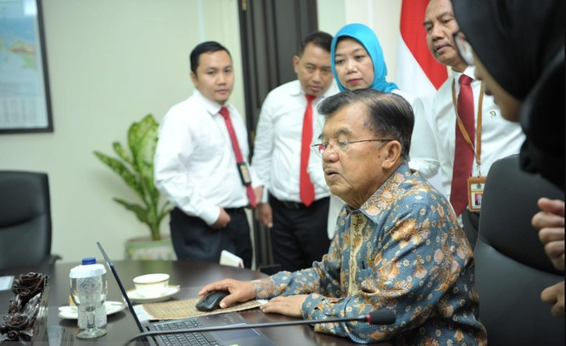 Koneksi Internet JK 'Lemot' saat Laporkan SPT Tahunan dengan E-Filing dari Kantor Wapres