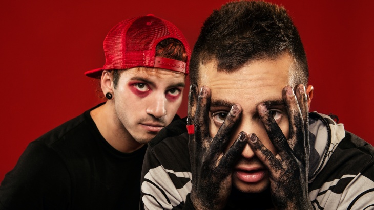Twenty One Pilots Anggap Coldplay Sebagai Sumber Inspirasi dan Meng-cover Lagu 'Yellow'