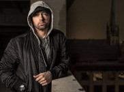 Eminem Sumbangkan Uang Perkara untuk Korban Badai
