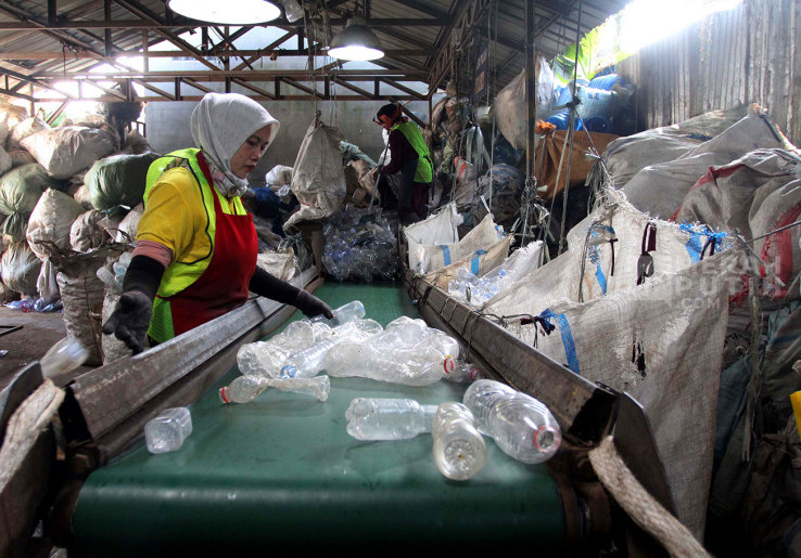 Menilik Koperasi Pemulung Berdaya Daur Ulang 120 Ton Sampah Botol Plastik Jadi Bernilai Ekonomis 