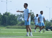 Gelandang Persib Thom Haye Tatap Dewa United FC dengan Spirit yang Bagus