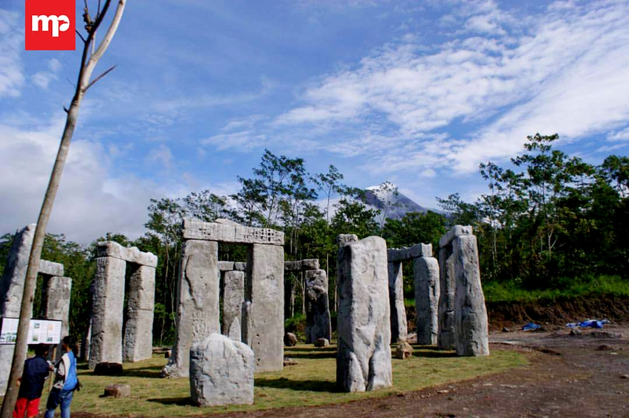 Wisata Baru  The Lost World Castle di Yogyakarta