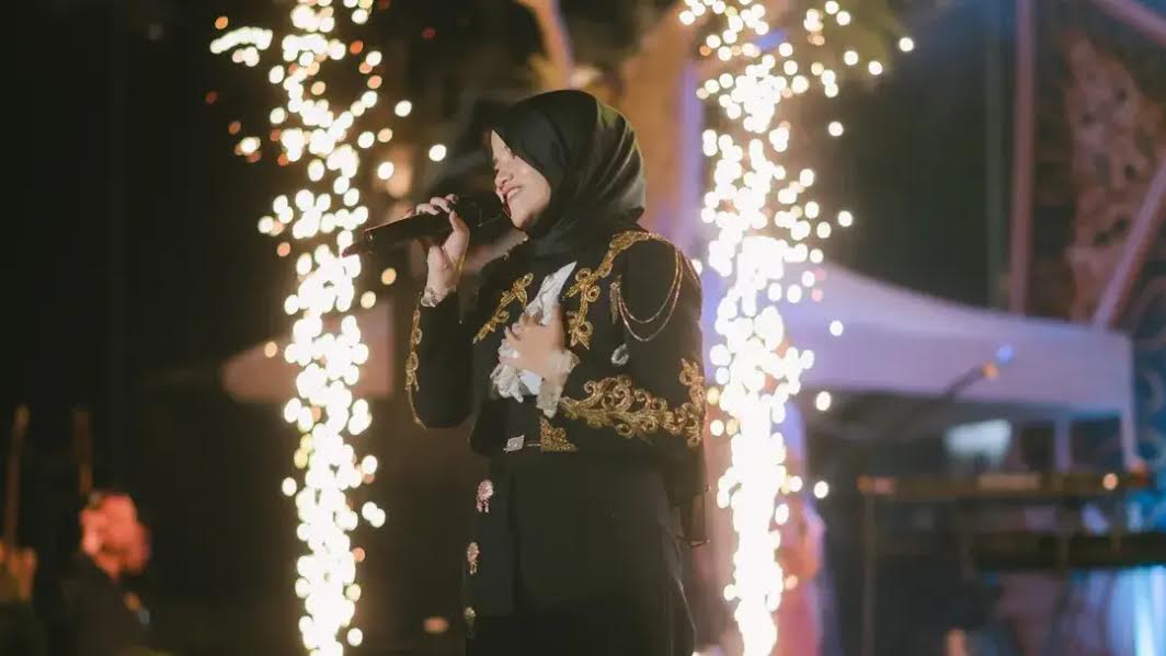 Lirik 'Orang Baru' dari Hanin Dhiya Ketika Pasangan Bertemu Ketidakpastian