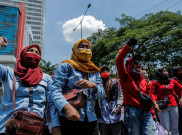 Anies Susun Usaha Terdampak COVID-19 Yang Tidak Naikkan UMP
