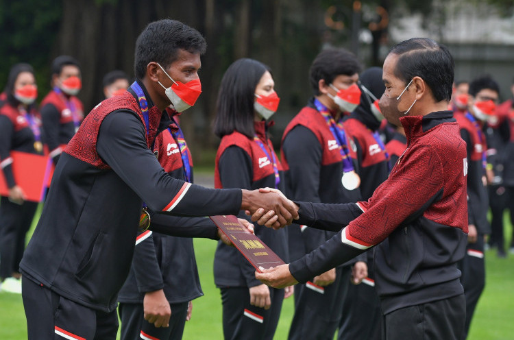 Kepuasan dan Kebahagiaan Jokowi Saat Terima Tim SEA Games Vietnam di Istana