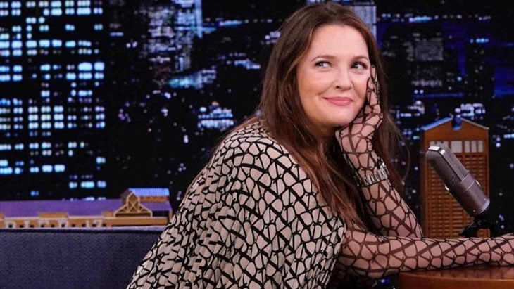 Drew Barrymore Dicopot dari Ajang Penghargaan 