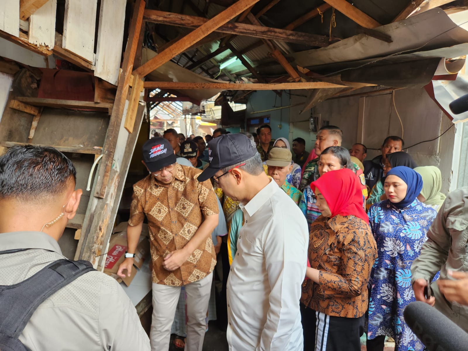 Warga Kebon Kosong Jakpus Terima Akses Air Bersih setelah Nunggu selama 38 Tahun